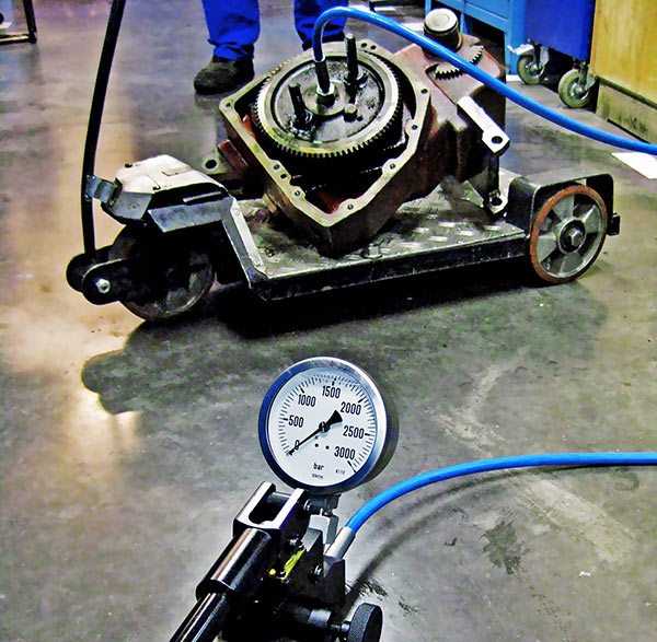 Насос ручной сверхвысокого давления НРГ 2000-2.2 - демонтаж методом гидрораспора